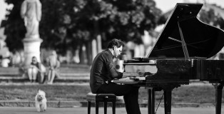 Paolo Zanarella, Il Pianista fuori posto