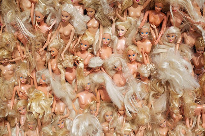 between 3,000 and 5,000 barbie dolls have been used in the sculpture - photo by jarred seng / courtesy of sculpture by the sea