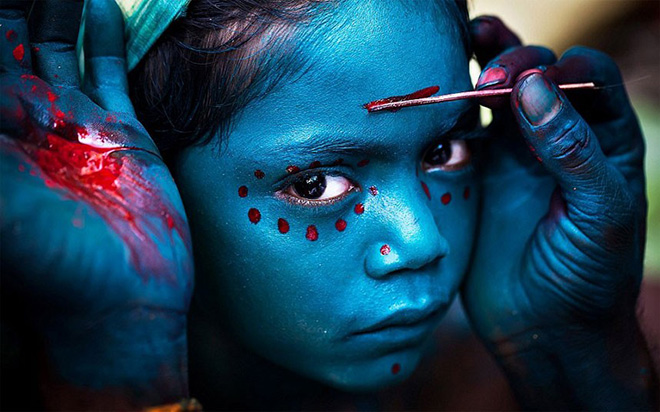 Merit Prize Winner: “Divine Makeover” – Mahesh Balasubramanian