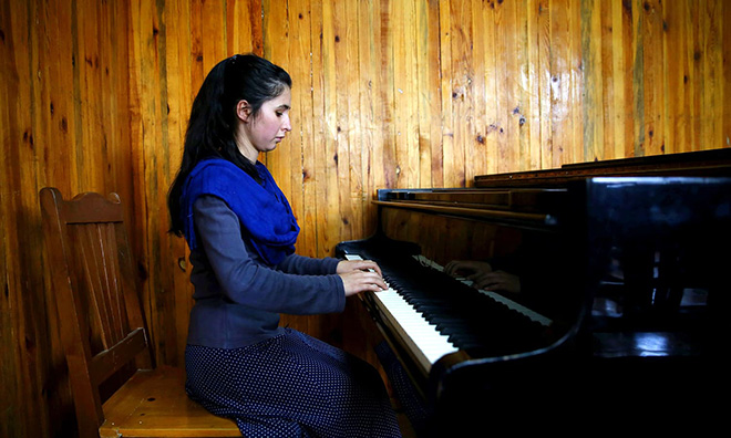 Negin Khpalwak –  Zhora Orchestra