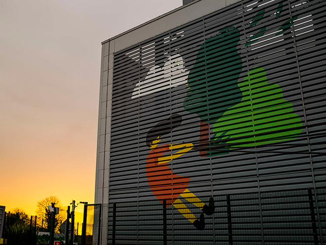 Fuchsia MacAree - Dublin Google Data Center, The Data Center Mural project