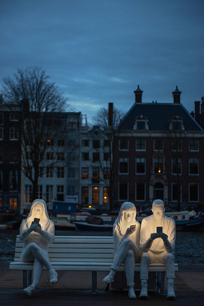 Gali May Lucas - Absorbed by Light, Amsterdam light Festival, 2018. photo credit & courtesy of: Design Bridge.