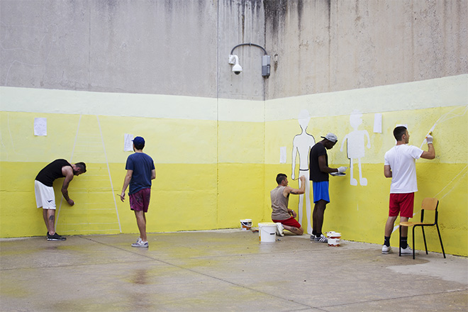 Guerrilla Spam - «MANI IN ALTO!», Secondo murales, Progetto di arte urbana Casa Circondariale di Larino (CB), 2018