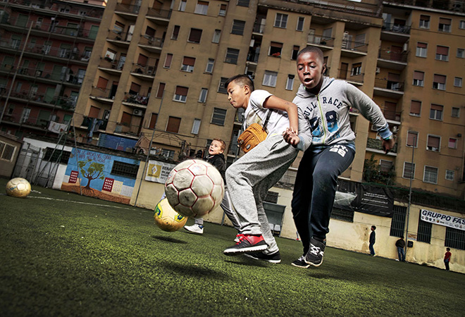 Tutte le ore del mondo - Il gioco fuori casa, Sul campo da calcio @FondazioneBracco, Gerald Bruneau