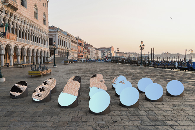 Arnaud Lapierre Design Studio - AZIMUT, Dynamic Mirror Art Installation, Venice, Italy, 2020. Photo credits: ARNAUD LAPIERRE & ANDREA GIANDINI ©