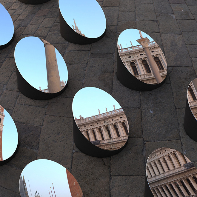 Arnaud Lapierre Design Studio - AZIMUT, Dynamic Mirror Art Installation, Venice, Italy, 2020. Photo credits: ARNAUD LAPIERRE & ANDREA GIANDINI ©