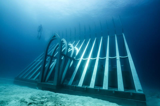 The Coral Greenhouse, MOUA, Great Barrier Reef, Australia. Jason Decaires Taylor - MOUA (Museum of Underwater Art)