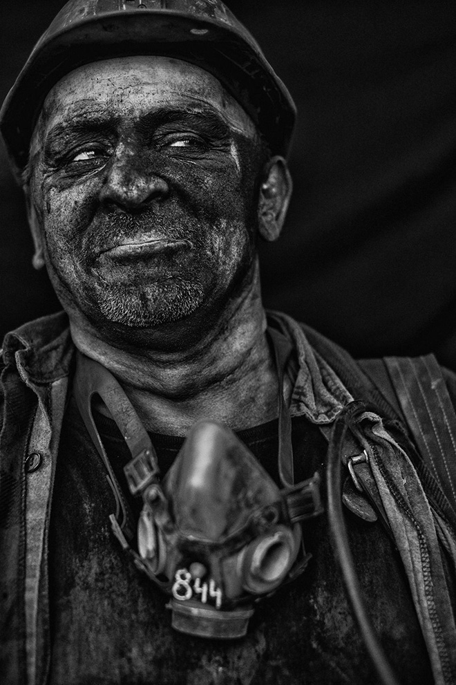 Alain Schroeder (Belgium) - Charcoal Black, Best Author URBAN 2020 Photo Awards