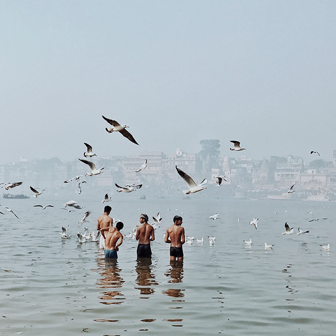 © Kuanglong Zhang - IPPAWARDS, China, 2nd Place – Travel, Varanasi in Winter | Shot on iPhone 7, Varanasi, India.