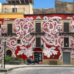 Nespoon – Il murale a Mirabella Imbaccari celebra la tradizione de “Il pizzo a Tombolo”