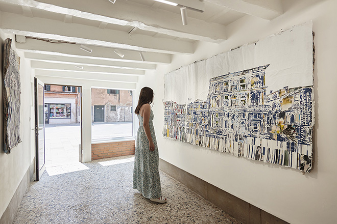 Alexandre Farto aka Vhils - GLITCH, installation view, MAGMA Gallery, Venezia