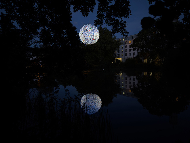 Luzinterruptus - (Plastic) Full Moon, Brunswick, 2024. Photo credit: Lichtparcours