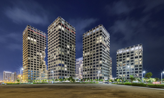 MVRDV - PIXEL, Makers District, Abu Dhabi. Photo credit: © Jon Wallis