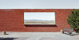 ©Matthew Portch / Courtesy of All About Photo - The Wall Frame, AR. Series: Lost America