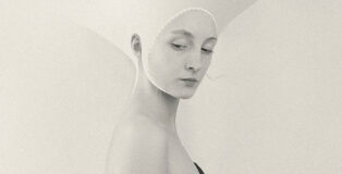 Eva Chupikova - Anna, Minimalist Photographer of the Year 2024, Minimalist Photography Awards 2024