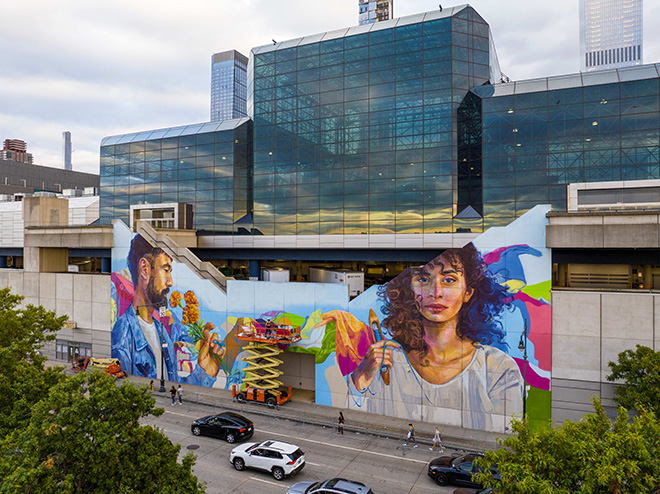 Emily Ding - Sustainable Fashion Mural, Hudson Yards, New York. Photo credit: @dr_derek for @StreetArtMankind