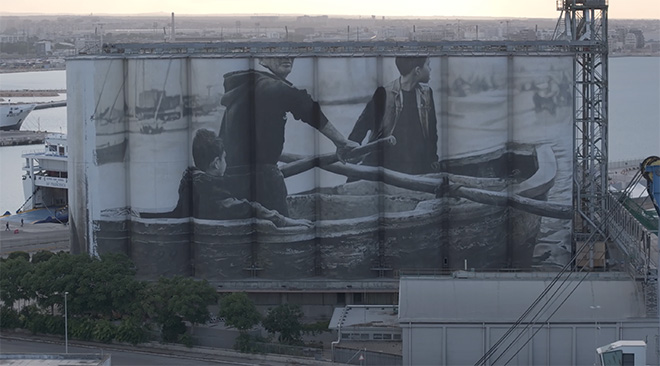 Guido Van Helten - Murales sui silos del porto di Bari