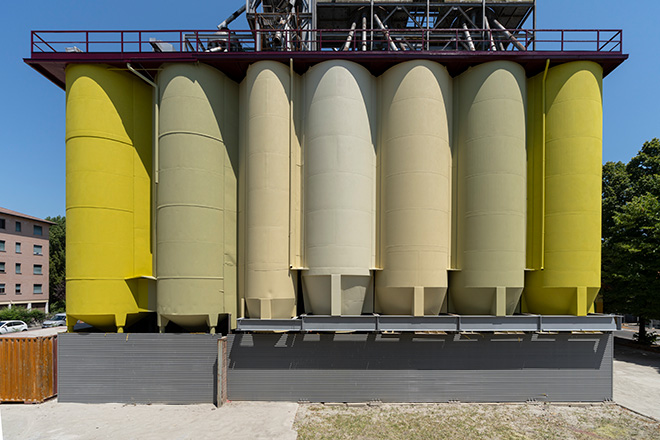 David Tremlett - The Organ Pipes, 2024, Installazione permanente / Permanent installation, Reggio Emilia, Ex Caffarri Courtesy dell’artista / of the artist, © Lorenzo Palmieri