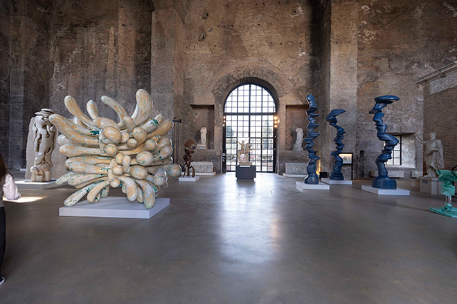 Tony Cragg. Infinite forme e bellissime, installation view, Museo Nazionale Romano, Terme di Diocleziano, Roma. Photo credit: Monkeys Video Lab