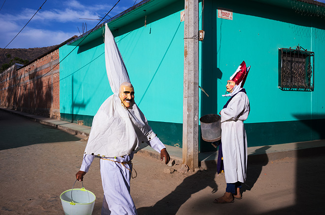 ©Edwin Carungay (USA) - Title of the image: Curas Blancos. Title of the series: A Great Divide. AAP Magazine #43: Colors. Courtesy: All About Photo