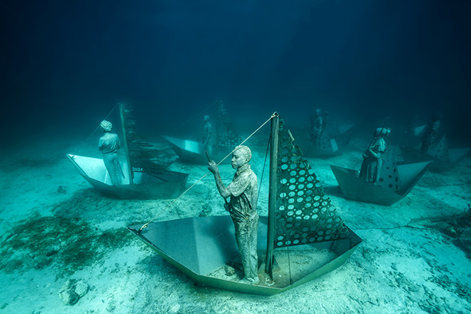 Jason deCaires Taylor - A World Adrift, underwater sculpture, Carriacou e Petite Martinique, Grenada