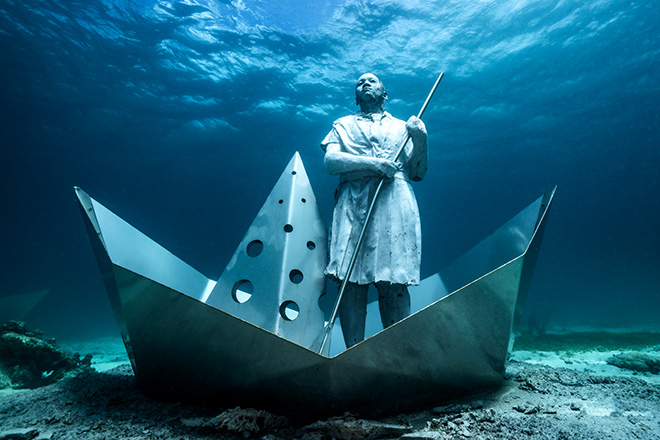 Jason deCaires Taylor - A World Adrift, underwater sculpture, Carriacou e Petite Martinique, Grenada