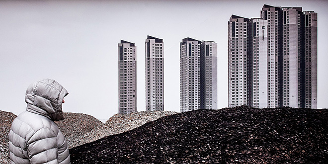 Manuel Alvarez Diestro - Incheon Towers, installation view, Santander