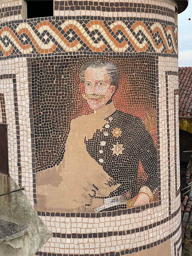 Il mosaico celebrativo di Refreshink sui silos di Orfengo (No)